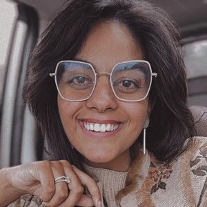 Meet your Posher, Violeta